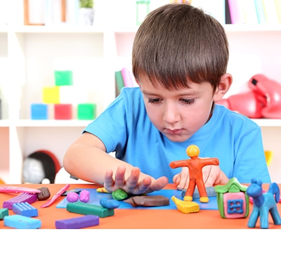 Plastilinas y Arenas